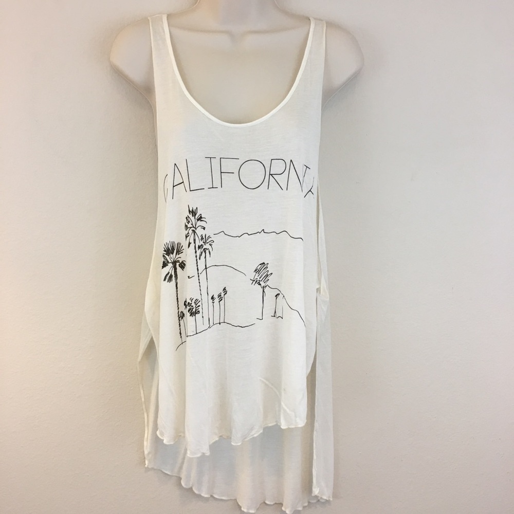 🪴3x$20 SALE White Forever 21 California Shirt